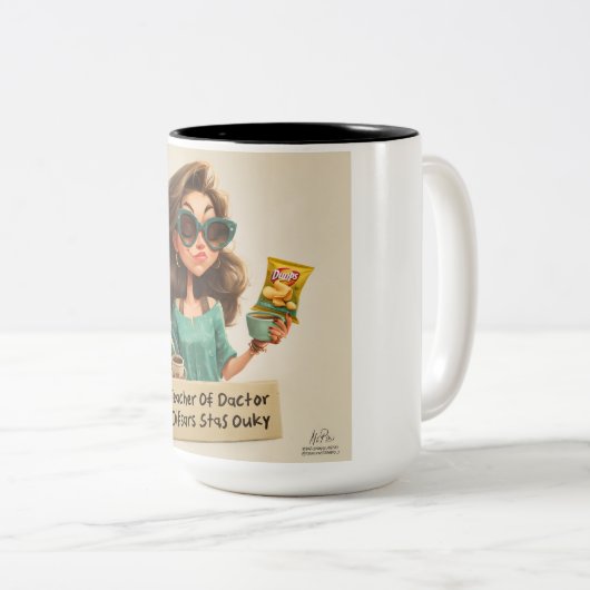  a Man with Chips and Coffee Tweekleurige Koffiemok (Voorkant rechts)