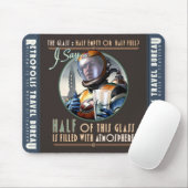 À moitié plein avec le tapis de souris de (Avec souris)