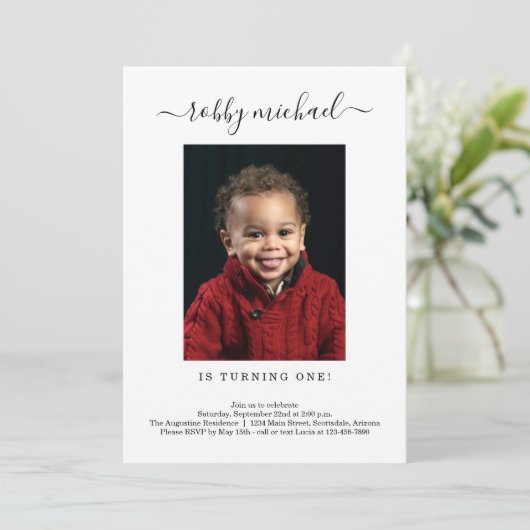 Ă?re invitation moderne simple de fête (Debout devant)