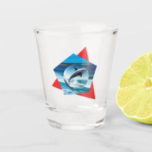 A Shot Dauphin Dansant Sur Les Vagues, Coup De Verre