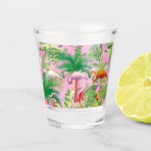 A Shot Flamants roses dans la scène tropicale Verre de ti