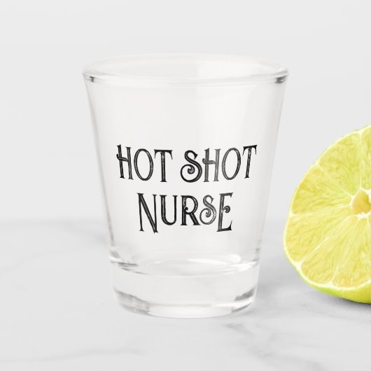 A Shot Infirmière de tir à chaud | Drôle Verre cadeau (Devant)
