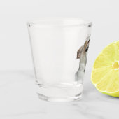 A Shot Tir de verre Eyebrow Dog mème (Gauche)