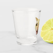 A Shot Tirer du verre toussant mème de chat (Gauche)