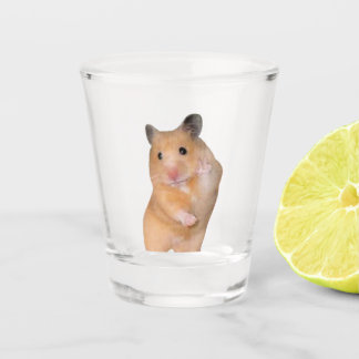 A Shot Un mème de hamster de paix en verre