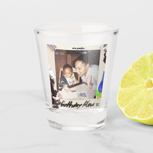 A Shot Verre d'écoulement d'anniversaire (Devant)