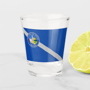 A Shot Verre photographié patriotique avec drapeau de Las