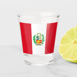 A Shot Verre photographié patriotique avec drapeau du Pér