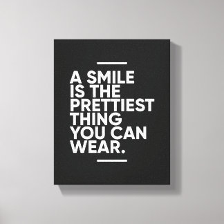 A Smile Is The Prettiest Thing | Inspirational Canvas Afdruk