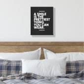 A Smile Is The Prettiest Thing | Inspirational Canvas Afdruk (Insitu (Slaapkamer))