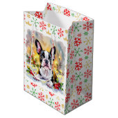 A Sweet Boston Terrier Christmas Medium Cadeauzakje (Voorkant Gekanteld)