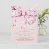 A Sweet Girl Pink Bow Baby Shower Invitation (Debout devant)