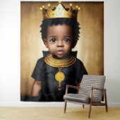 A Toddler King Tapestry Wandkleed (In situ)