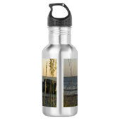 À Travers La Bouteille D'Eau D'Oats De Mer (Dos)