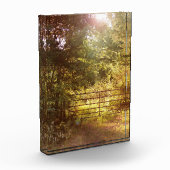 À travers un bloc photo de la porte de campagne (Gauche)