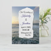 A unique beach wedding invitation kaart (Staand voorkant)