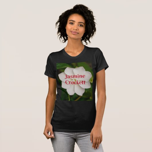 A white blooming jasmine flower with Jasmine Crock T-shirt (Voorkant volledig)
