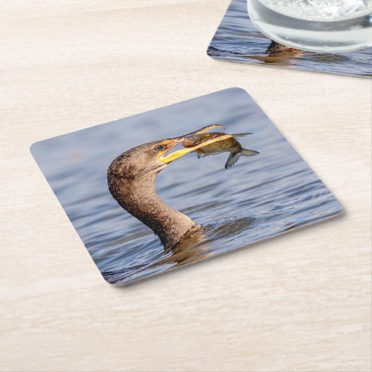 aalscholver met vis vierkante kartonnen onderzetter (Schuin)