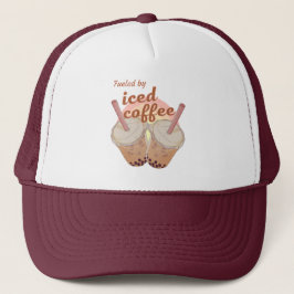 aangedreven door ijskoude koffie. cadeau voor ijsk trucker pet