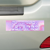 Aangedreven door Lexapro - Grappige auto meme Bumpersticker (Op auto)