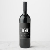 Aangepast 10-jarig jubileum script zwart wit moder wijn etiket (Voorkant)