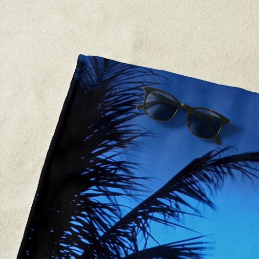 Aangepast eilandstrand roze Turquoise Blue Sunset Strandlaken (In situ)