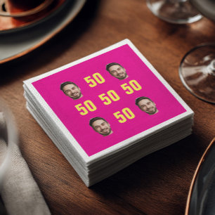 Aangepast gezicht 50e verjaardag leuke foto roze servet