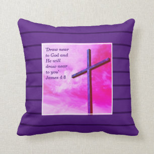 Aangepast lenten kruis kussen