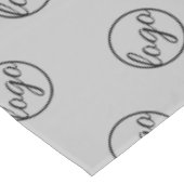 Aangepast lichtgrijs Show Logo Business Tafelkleed (Gekanteld)