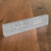Aangepast modern Monogram 2 (grijs) Naambordje (Zijkant)