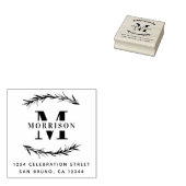 Aangepast monogram en retouradres voor familienaam 	rubberstempel (Gestempeld)