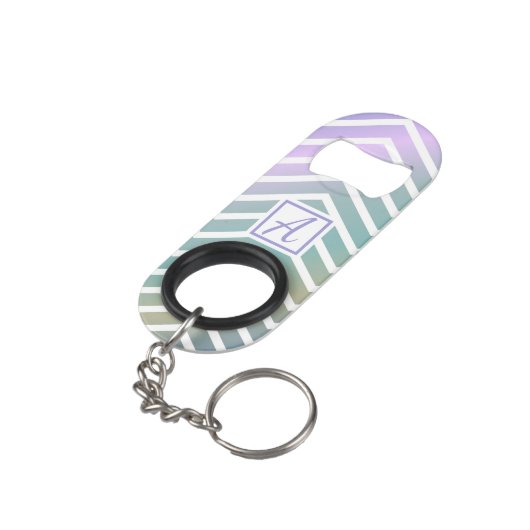 Aangepast monogram kleurig zig zag patroon mini flessenopener (Achterkant Gekanteld)
