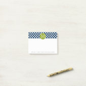 Aangepast monogram marineslauw blauw en kalkgroene post-it® notes (Op bureau)