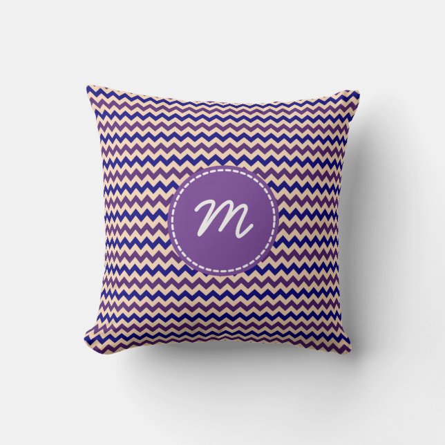 Aangepast monogram Paars Chevron Pattern Kussen (Voorkant)