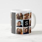 Aangepast monogram zwart-wit fotocollage grote koffiekop (Voorkant rechts)