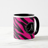 Aangepast monogrammatisch Initiaal Hot Pink Black Mok (Voorkant rechts)