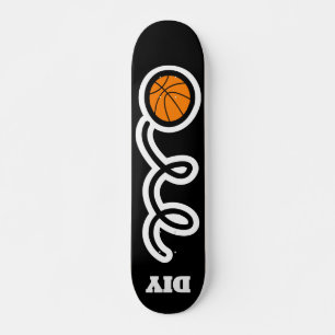 Aangepast skateboard voor monogram basketbal