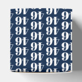 Aangepast verjaardagsnummer, marineblauw wit cadea bedankdoosjes (Bovenkant)