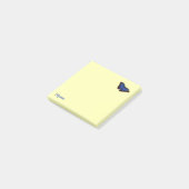 Aangepaste blauwe morfovlinder op Bleek geel Post-it® Notes (Schuin)