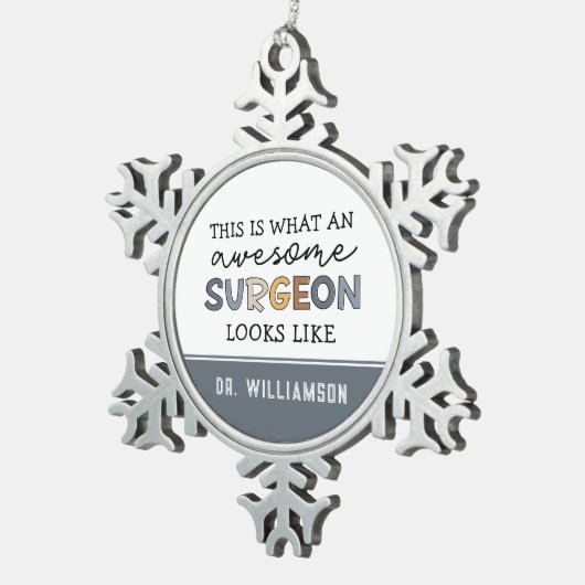 Aangepaste chirurg Geweldige chirurgische schenkin Tin Sneeuwvlok Ornament (Rechts)