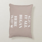 Aangepaste Coördinaten Waar Het Alles Begon Accent Kussen (Achterkant (Verticaal))