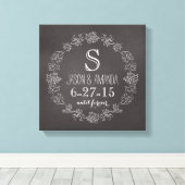 Aangepaste datum van het Monogram van het Chalkboa Canvas Afdruk (Insitu (Houten vloer))