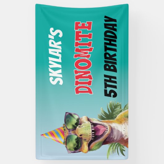 Aangepaste Dinosaur Dinomiet Monogram 5e Verjaarda Spandoek (Verticaal)