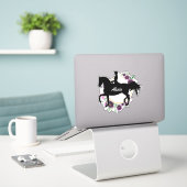Aangepaste Dressage Horse Name Floral Sticker (Laptop op bureau)