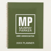Aangepaste Eenvoudige Olive Green Monogram Busines Planner (Voorkant)