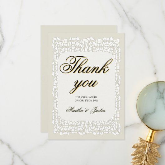 Aangepaste elegante moderne dank u kar witte kant bedankkaart (Voorkant / Achterkant in situ)