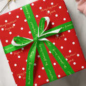 Aangepaste Faux Gold Script-kerstmis Red Polka Dot Cadeaupapier