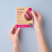 Aangepaste flyer voor lipvulservice (Hand)
