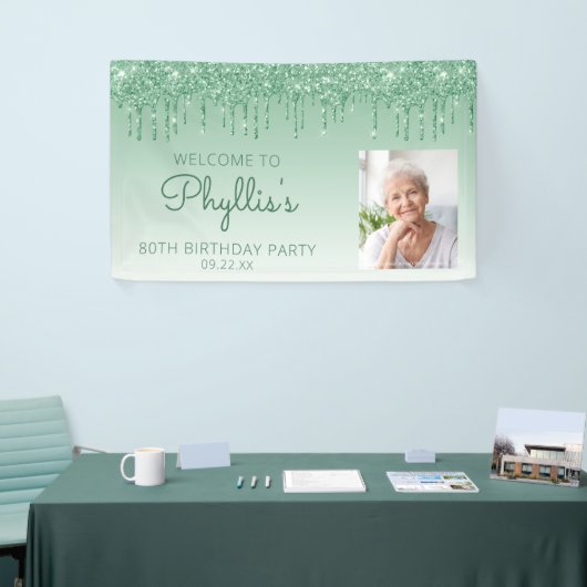 Aangepaste foto groene glitter Drip 80th Birthday Spandoek (Beurs)