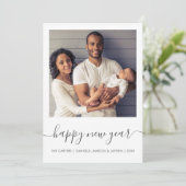 Aangepaste foto Happy Nieuwjaar grijs script minim Feestdagenkaart (Staand voorkant)